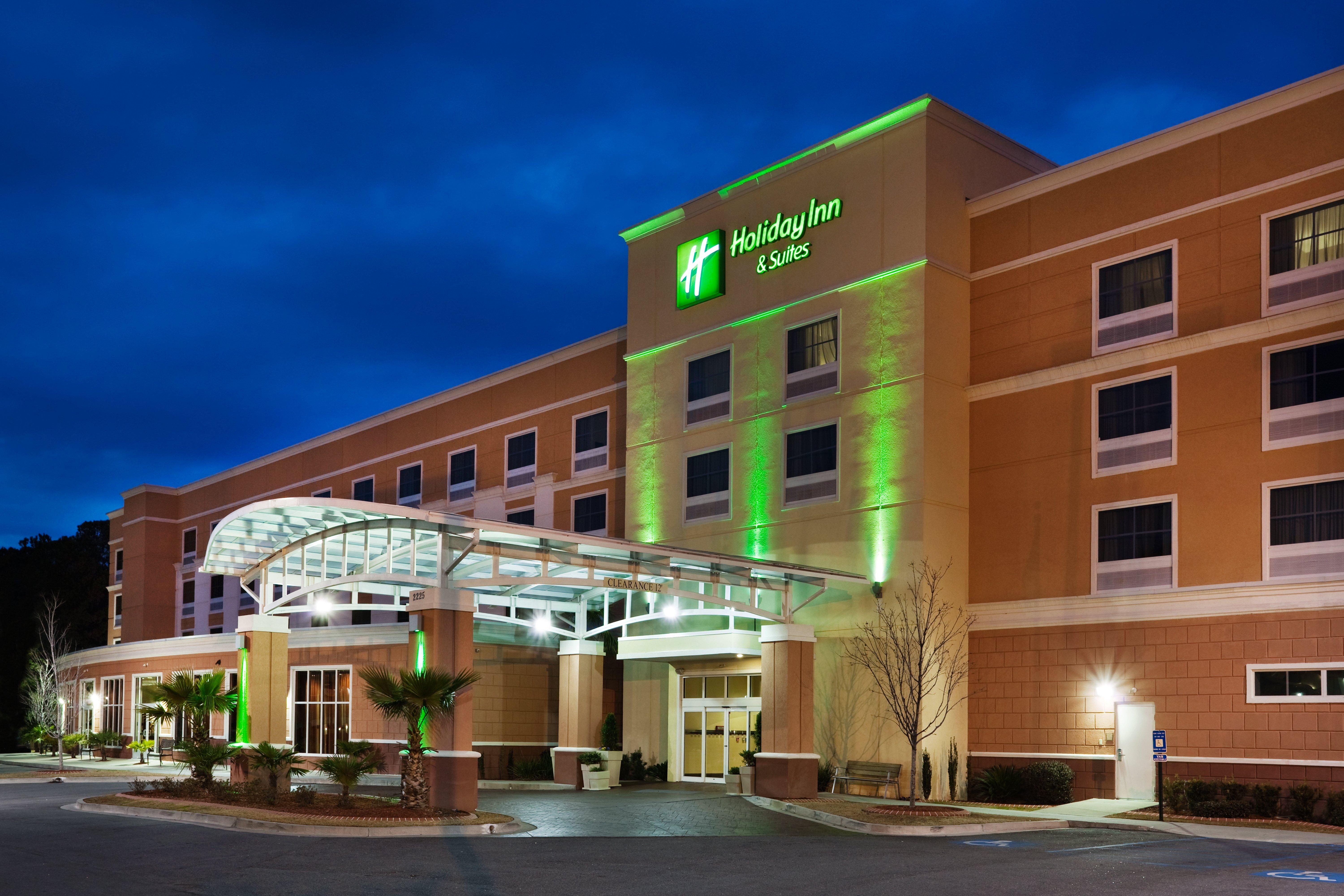 Holiday Inn Hotel & Suites Beaufort At Highway 21, An Ihg Hotel Exterior photo